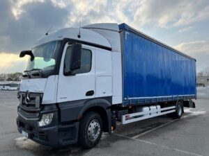 Mercedes Benz Actros 1830, valník, spaní